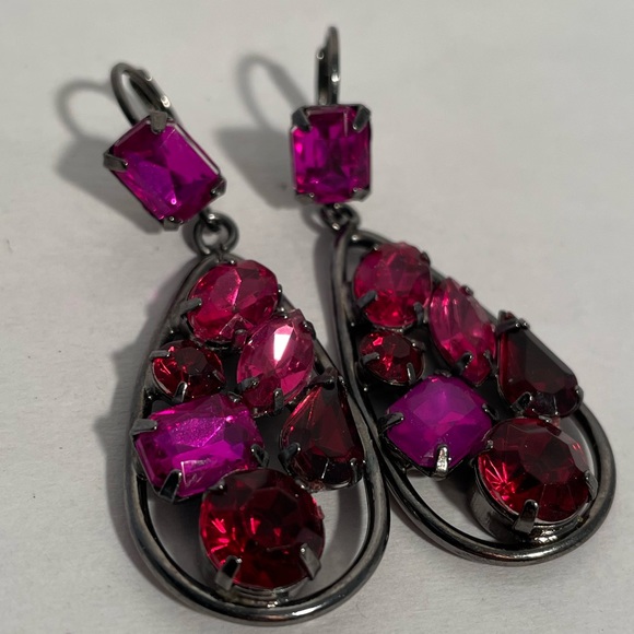 Dangle Earrings in Pink, Magenta, Red - Picture 5 of 7